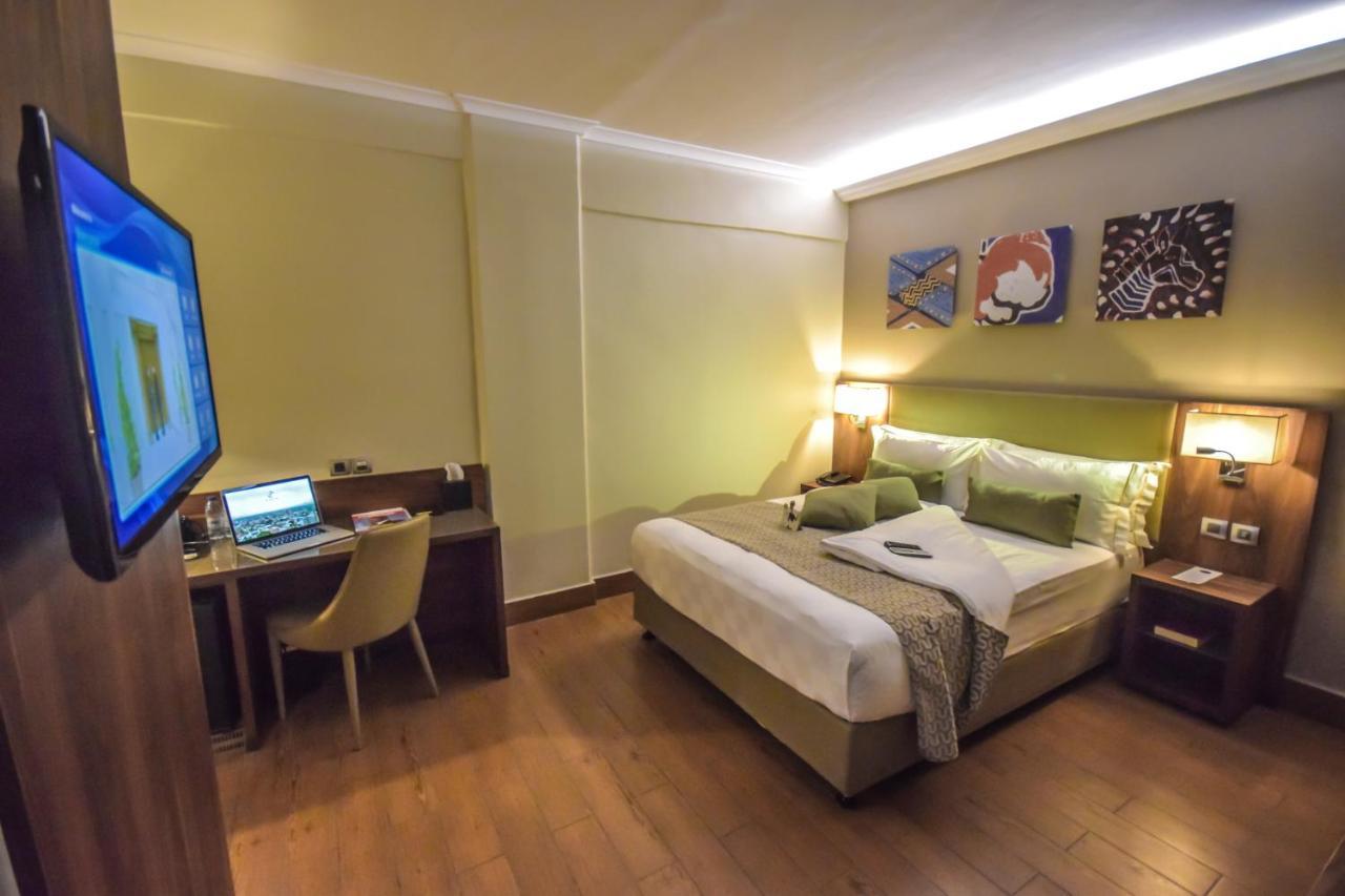Hotel La Falaise Bonapriso Douala Extérieur photo